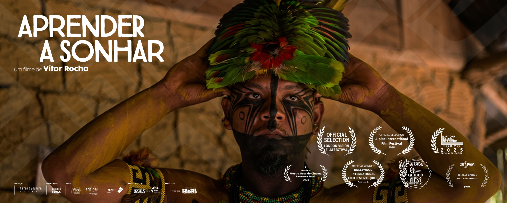 Abará Filmes — retrato de personagem indígena com cocar